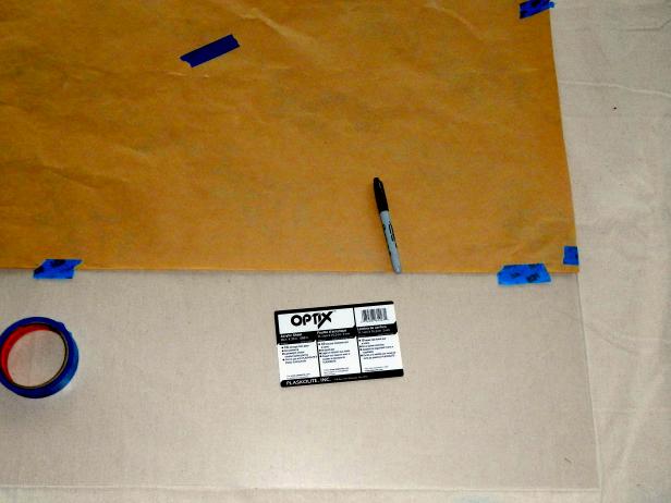 Original-Plexiglas-Backsplash_tape-template-to-plexiglas-step2_s4x3 Original-Plexiglas-Backsplash_tape-template-to-plexiglas-step2_s4x3