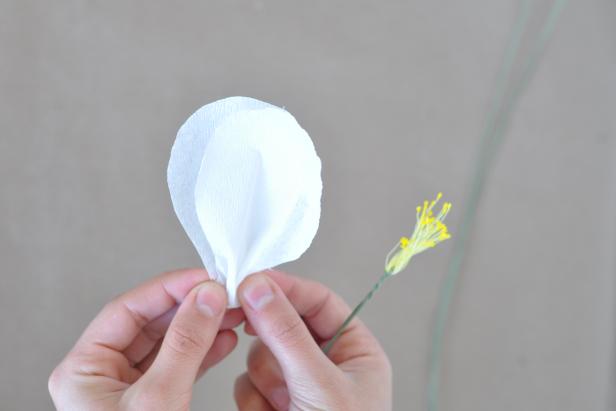 CI-She-n-He-Photography_Magnolia-_Garland-Scrunch-Petals CI-She-n-He-Photography_Magnolia-_Garland-Scrunch-Petals