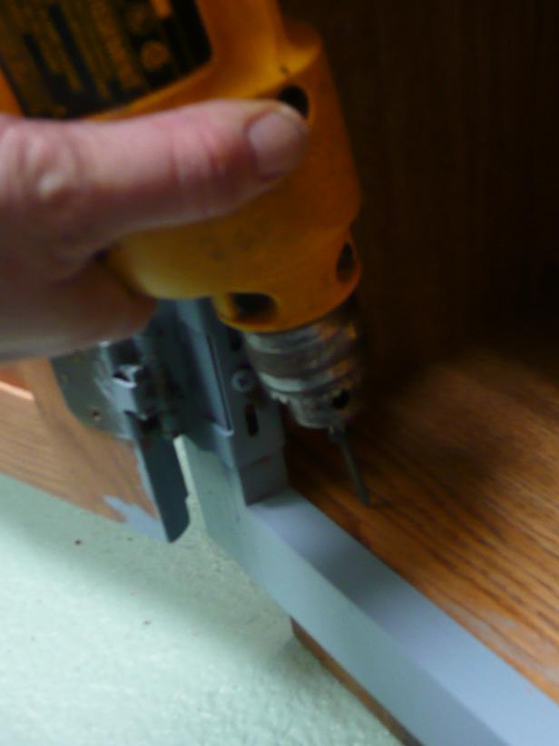 Original-Mudroom-Bench_Screwing-boards-together_s3x4 Original-Mudroom-Bench_Screwing-boards-together_s3x4