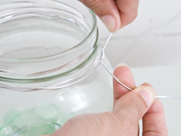 original-Layla-Palmer_Mason-jar-lantern-Step-6_s4x3 original-Layla-Palmer_Mason-jar-lantern-Step-6_s4x3