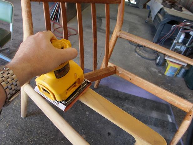 Original-Mid-Century-Mod-Chair_Sanding-Arm_s4x3 Original-Mid-Century-Mod-Chair_Sanding-Arm_s4x3
