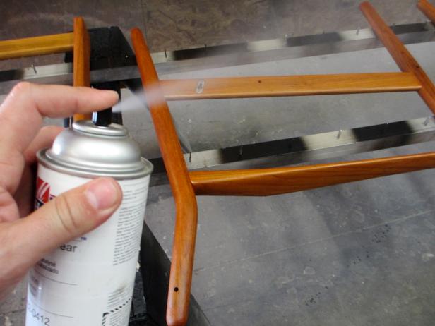 Original-Mid-Century-Mod-Chair_Spray-Lacquer_s4x3 Original-Mid-Century-Mod-Chair_Spray-Lacquer_s4x3