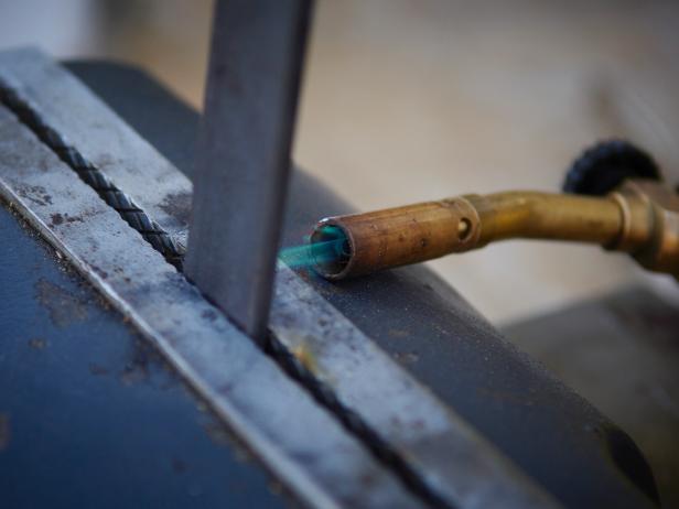 Tip: Applying heat to the flat strap will allow it to bend more easily.