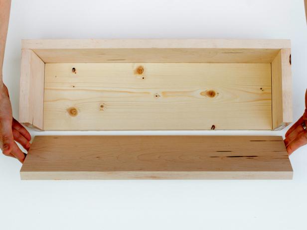 Original-Laura-Parke-Herb-Box_Assembling-Pieces_s4x3 Original-Laura-Parke-Herb-Box_Assembling-Pieces_s4x3