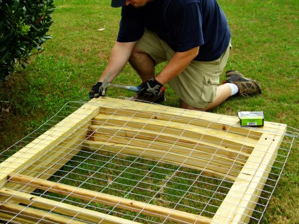 Original-Dog-Run_Fencing-Over-Panels1_s3x4 Original-Dog-Run_Fencing-Over-Panels1_s3x4