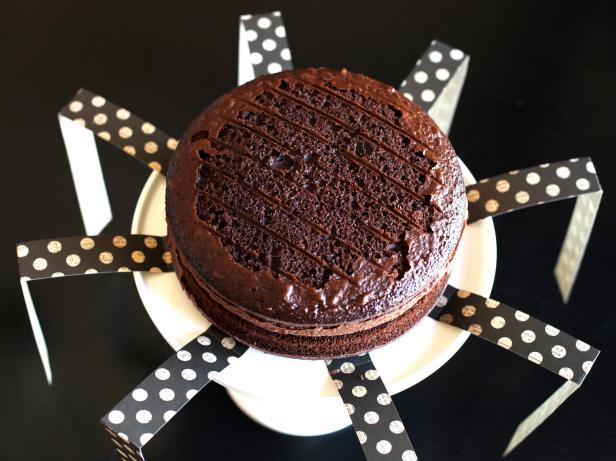 CI-Vicki-Lynn-Photography_Spider-Cake-second-layer-step4_s4x3 CI-Vicki-Lynn-Photography_Spider-Cake-second-layer-step4_s4x3