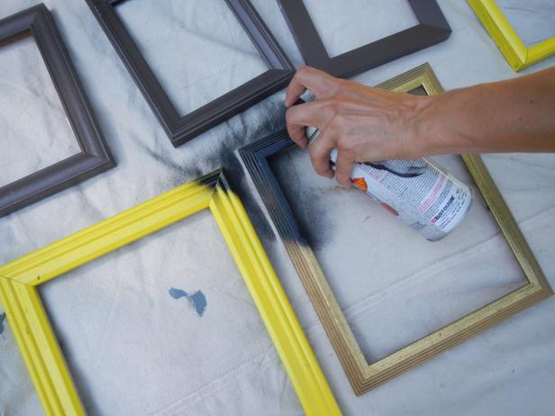 Original-Halloween-Lanterns_painting-the-frames_s4x3 Original-Halloween-Lanterns_painting-the-frames_s4x3