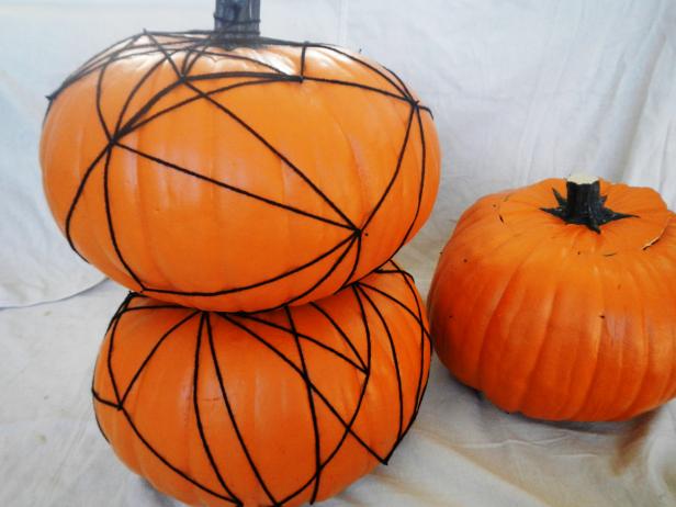Original-Spider-Halloween-Topiary_two-wrapped-in-web_s4x3 Original-Spider-Halloween-Topiary_two-wrapped-in-web_s4x3