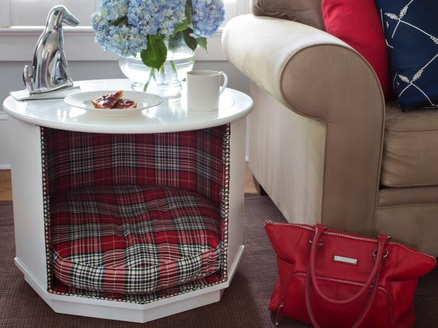 CI-Brian-Flynn_End-Table-With-Dog-Bed-Empty_s4x3 CI-Brian-Flynn_End-Table-With-Dog-Bed-Empty_s4x3