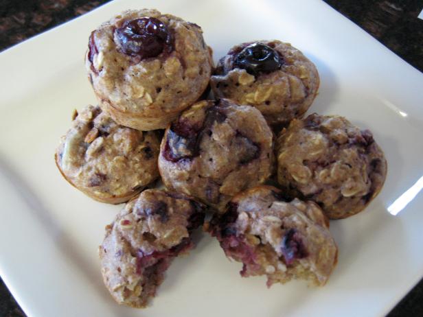 CI-DogTreatKitchen_Cherry-muffin-Dog-treats CI-DogTreatKitchen_Cherry-muffin-Dog-treats