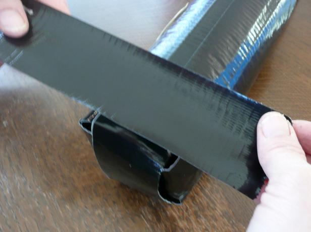 Original-Duct-Tape-Wine-Caddy_alternative-bottom3_s4x3 Original-Duct-Tape-Wine-Caddy_alternative-bottom3_s4x3