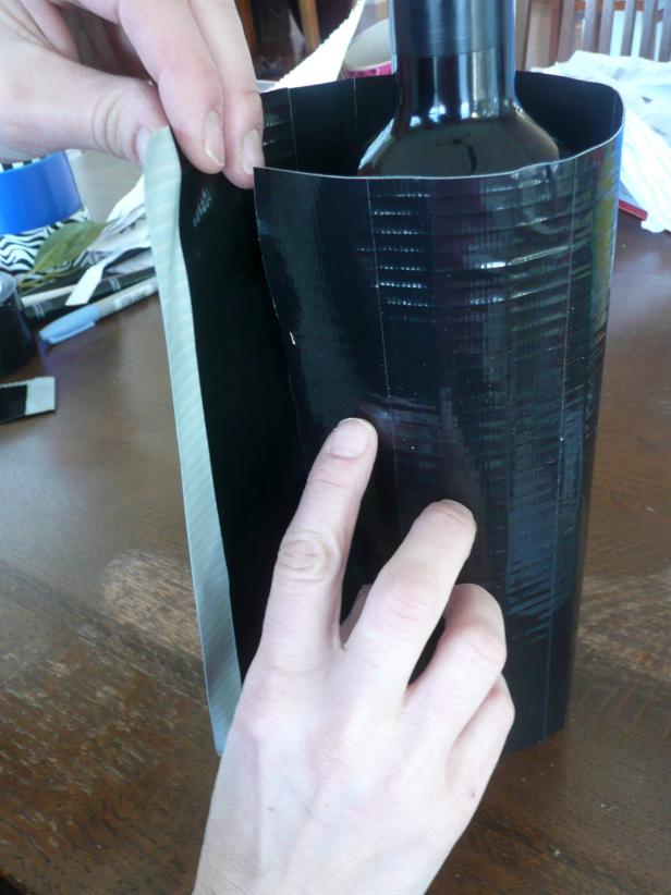 Original-Duct-Tape-Wine-Caddy_wrapping-bottle_s3x4 Original-Duct-Tape-Wine-Caddy_wrapping-bottle_s3x4