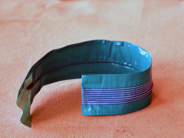 Original-duct-tape-bracelets-blue4_s3x4 Original-duct-tape-bracelets-blue4_s3x4