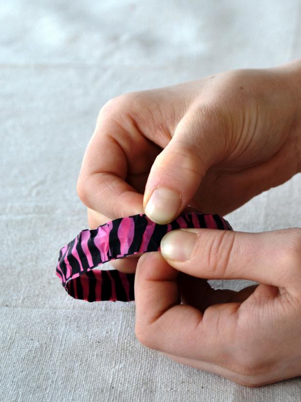 Original-duct-tape-bracelets-pinch-tape_s3x4 Original-duct-tape-bracelets-pinch-tape_s3x4