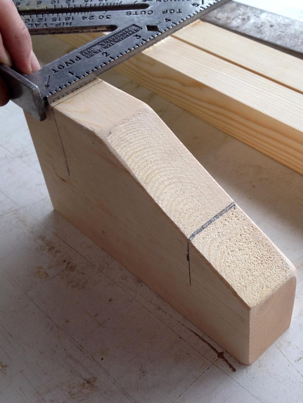 How to Make a Pair of Stilts DIY