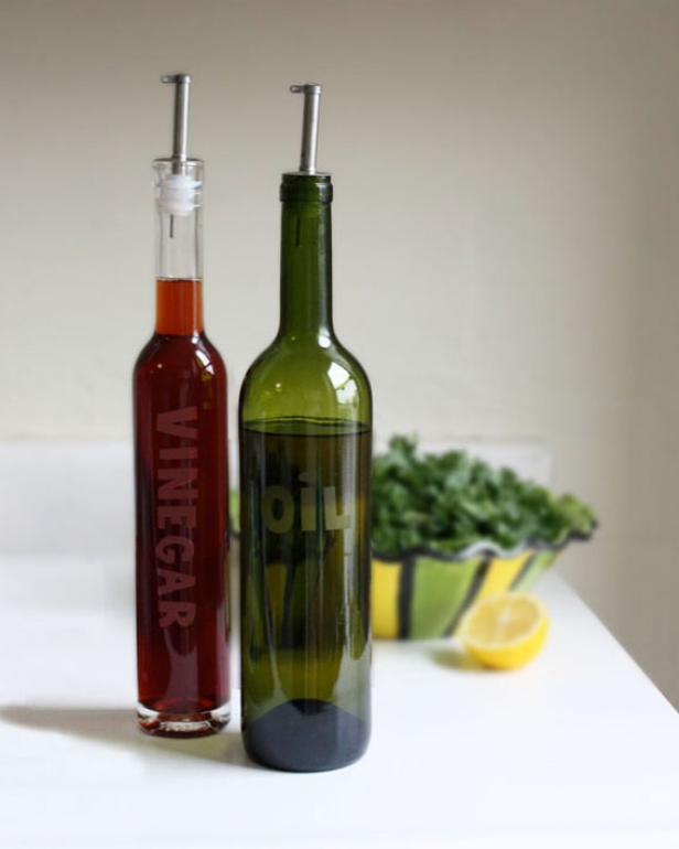 MR_Tiffany-Threadgould-etched-bottles_s3x4 MR_Tiffany-Threadgould-etched-bottles_s3x4
