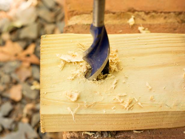 Original_Gathered-lanterns-drill-holes-in-ladder_h Original_Gathered-lanterns-drill-holes-in-ladder_h