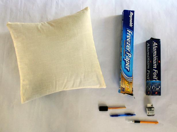 CI-Jess-Abbott_His-and-Her-Pillows-tools-and-materials_h CI-Jess-Abbott_His-and-Her-Pillows-tools-and-materials_h