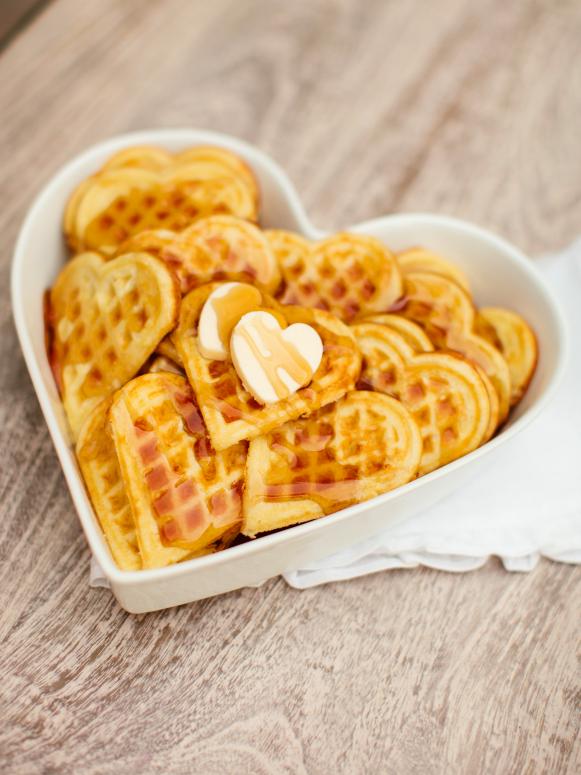 CI-Rennai-Hoefer_Valentine-brunch-heart-shape-waffles_v CI-Rennai-Hoefer_Valentine-brunch-heart-shape-waffles_v