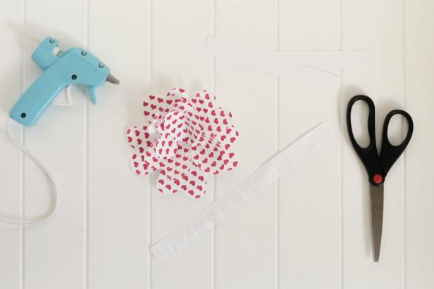 CI_Kim-Stoegbauer-paper-flowers-step-6_s4x3 CI_Kim-Stoegbauer-paper-flowers-step-6_s4x3
