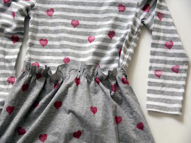 CI-Jess-Abbott_Heart-dress-pin-skirt-to-shirt14_h CI-Jess-Abbott_Heart-dress-pin-skirt-to-shirt14_h