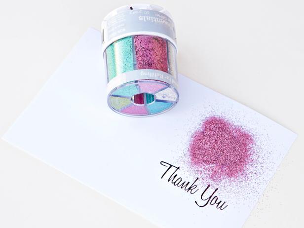 CI-Jessica-downey-Photo_potato-stamper-glitter_s4x3 CI-Jessica-downey-Photo_potato-stamper-glitter_s4x3