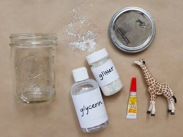 CI_Chelsea_Fullerton_Glitter-Animal-Snow-Globe-materials_s3x4