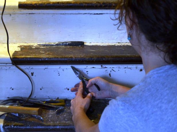Original-Joanne-Palmisano_Staircase-pulling-nails_4x3 Original-Joanne-Palmisano_Staircase-pulling-nails_4x3