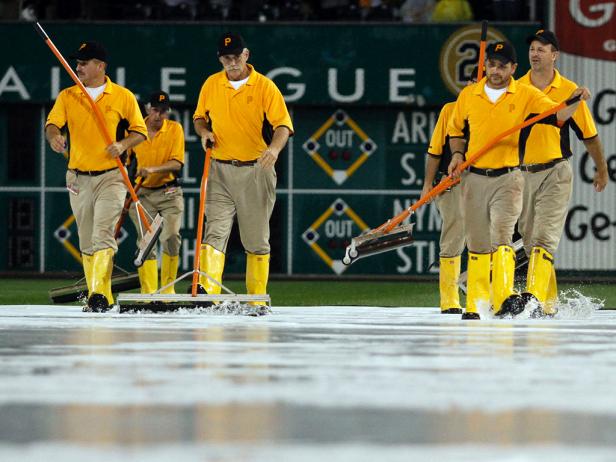 DYCR-MLB_Pittsburgh-PNC-Park-crew-3_s4x3 DYCR-MLB_Pittsburgh-PNC-Park-crew-3_s4x3