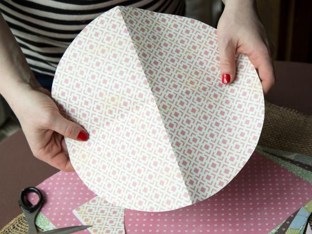 Original-Rosebud-Streamers_circle-step5_4x3 Original-Rosebud-Streamers_circle-step5_4x3