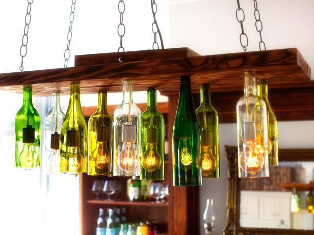Orginal-Chandelier-Made-From-Wine-Bottles_4x3 Orginal-Chandelier-Made-From-Wine-Bottles_4x3