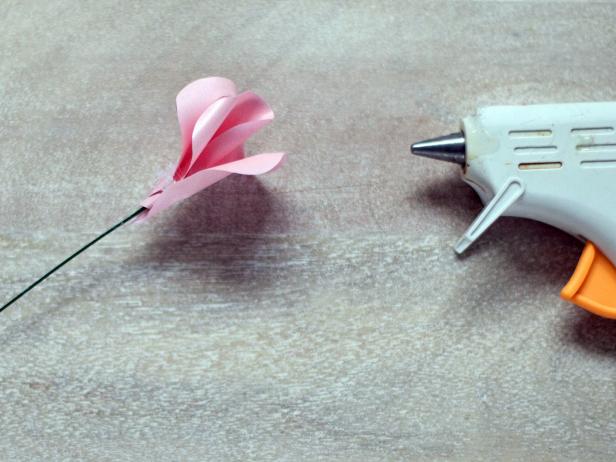CI-Lia-Griffith_Paper-Roses-wrap-petal-step8_4x3 CI-Lia-Griffith_Paper-Roses-wrap-petal-step8_4x3
