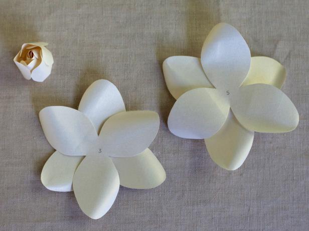 CI-Lia-Griffith_Gardenia-cut-petal-marry-pieces-Step11_4x3 CI-Lia-Griffith_Gardenia-cut-petal-marry-pieces-Step11_4x3