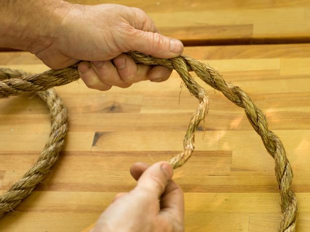 Original_Bucket-Lamp_Urfurl-first-strand-of-rope-Step10_4x3 Original_Bucket-Lamp_Urfurl-first-strand-of-rope-Step10_4x3