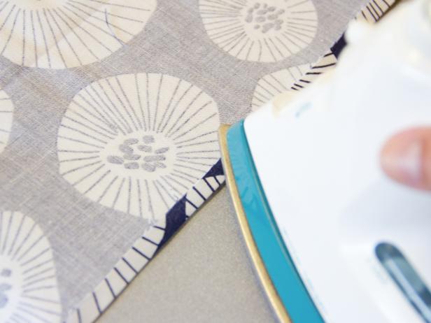 CI-Chelsea-Costa_cloth-napkins-iron-hem-step1 CI-Chelsea-Costa_cloth-napkins-iron-hem-step1