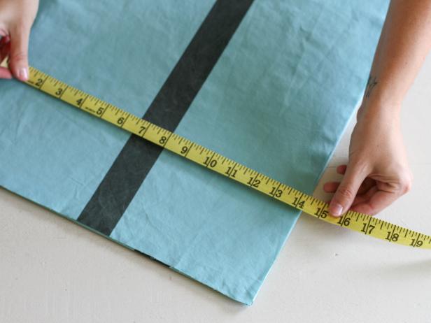 CI-Brittni-Mehloff-chalkboard-placemat-measure-again-for-backing-step10_h CI-Brittni-Mehloff-chalkboard-placemat-measure-again-for-backing-step10_h