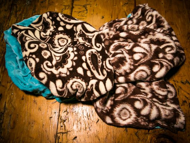 Original_Blue-Baby-Blanket-turn-inside-out-step5_h Original_Blue-Baby-Blanket-turn-inside-out-step5_h