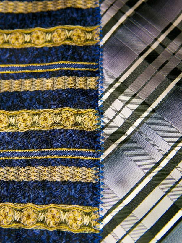 Original_Necktie-Totebag-sew-ties-together-step3_v Original_Necktie-Totebag-sew-ties-together-step3_v