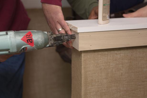 BC13_Burlap-Wainscot_DBLG703_4616 BC13_Burlap-Wainscot_DBLG703_4616