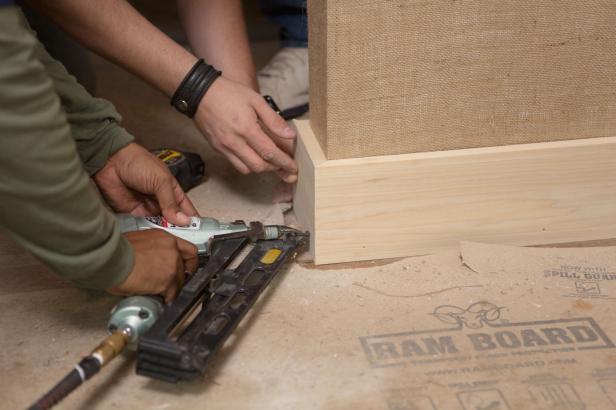 BC13_Burlap-Wainscot_DBLG703_4625 BC13_Burlap-Wainscot_DBLG703_4625