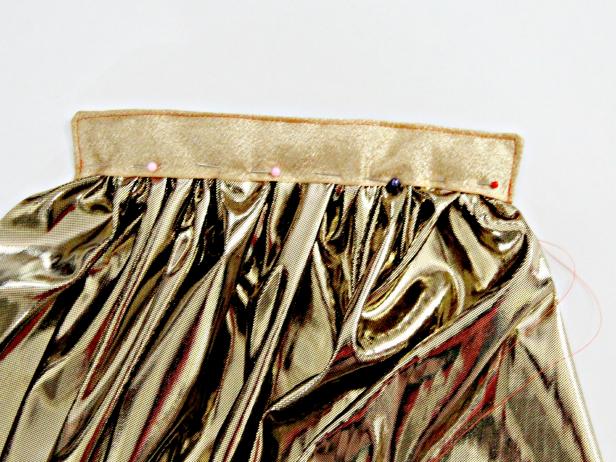 Super Costume Hero Pin Ribbon To Cape
