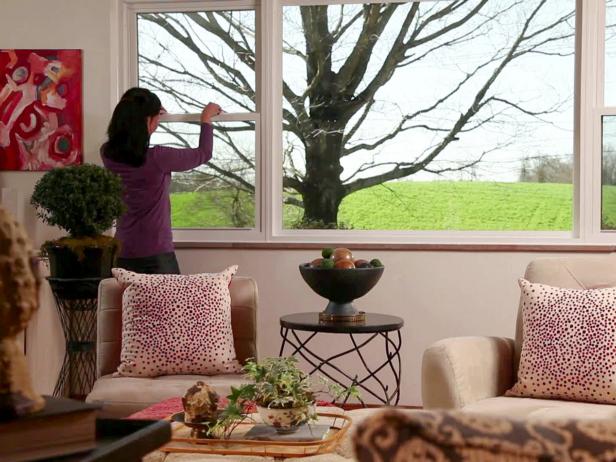 0212439_replacement-windows-woman-shutting-window_4x3 0212439_replacement-windows-woman-shutting-window_4x3