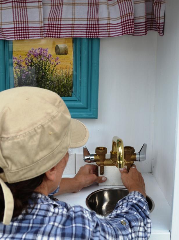 Original_toy-kitchen-add-faucet-step17_v Original_toy-kitchen-add-faucet-step17_v