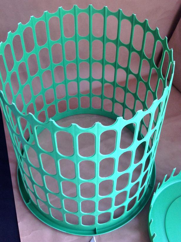 CI-ManviDrona-Ice-cream-cone-Halloween-costume-cut-laundry-basket3_v CI-ManviDrona-Ice-cream-cone-Halloween-costume-cut-laundry-basket3_v