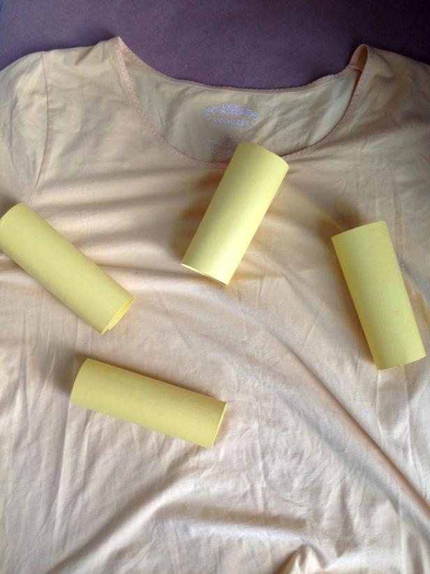CI-ManviDrona_Mac-and-Cheese-Halloween-Costume-glue-on-noodles11_v CI-ManviDrona_Mac-and-Cheese-Halloween-Costume-glue-on-noodles11_v