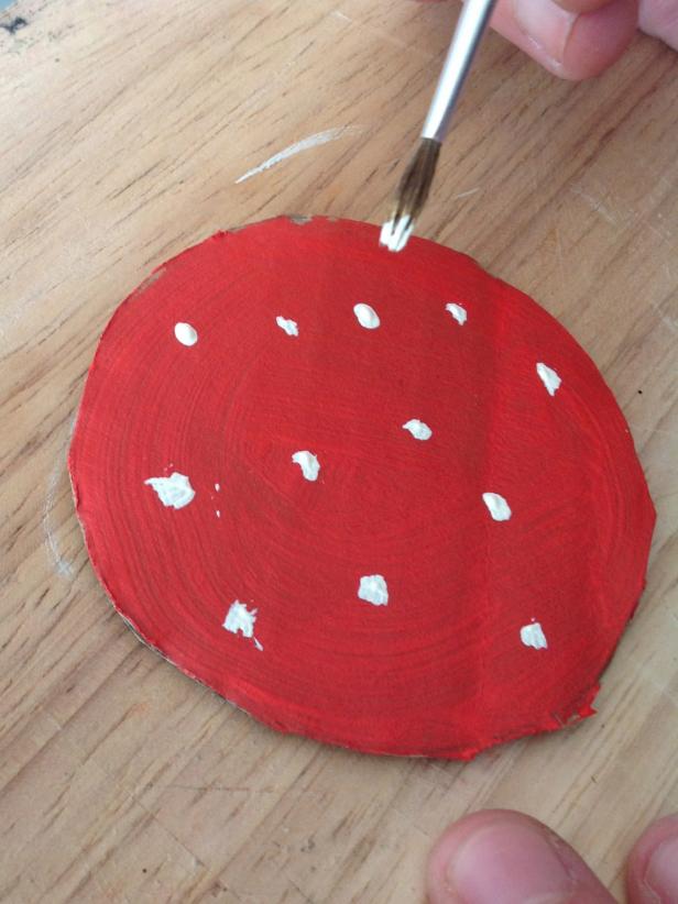 CI-Manvi-Drona-Pizza-Halloween-Costume-paint-pepperoni10_v CI-Manvi-Drona-Pizza-Halloween-Costume-paint-pepperoni10_v