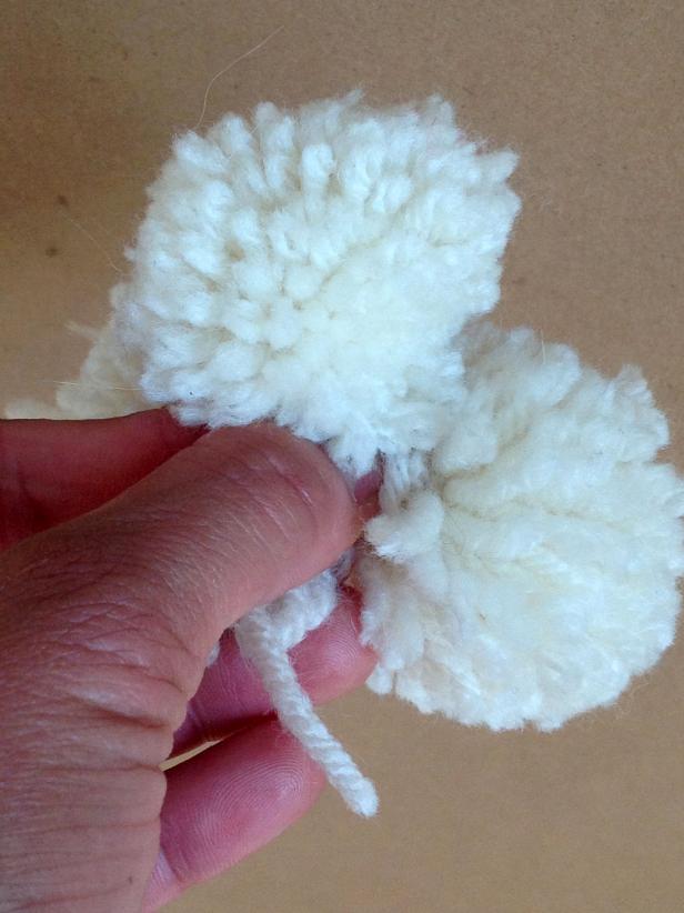 CI-ManviDrona-Burrito-Halloween-Costume-rice-pom-poms_v CI-ManviDrona-Burrito-Halloween-Costume-rice-pom-poms_v