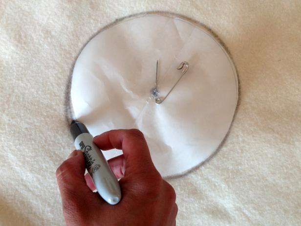 CI-ManviDrona-Burrito-Halloween-Costume-trace-circle-for-armhole_h CI-ManviDrona-Burrito-Halloween-Costume-trace-circle-for-armhole_h