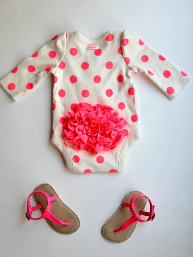 CI-Jess-Abbott_Ruffled-Butt-Onesie-2_v CI-Jess-Abbott_Ruffled-Butt-Onesie-2_v