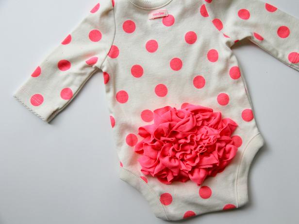 CI-Jess-Abbott_Ruffled-Butt-Onesie-second-ruffle-sewn-on11_h CI-Jess-Abbott_Ruffled-Butt-Onesie-second-ruffle-sewn-on11_h